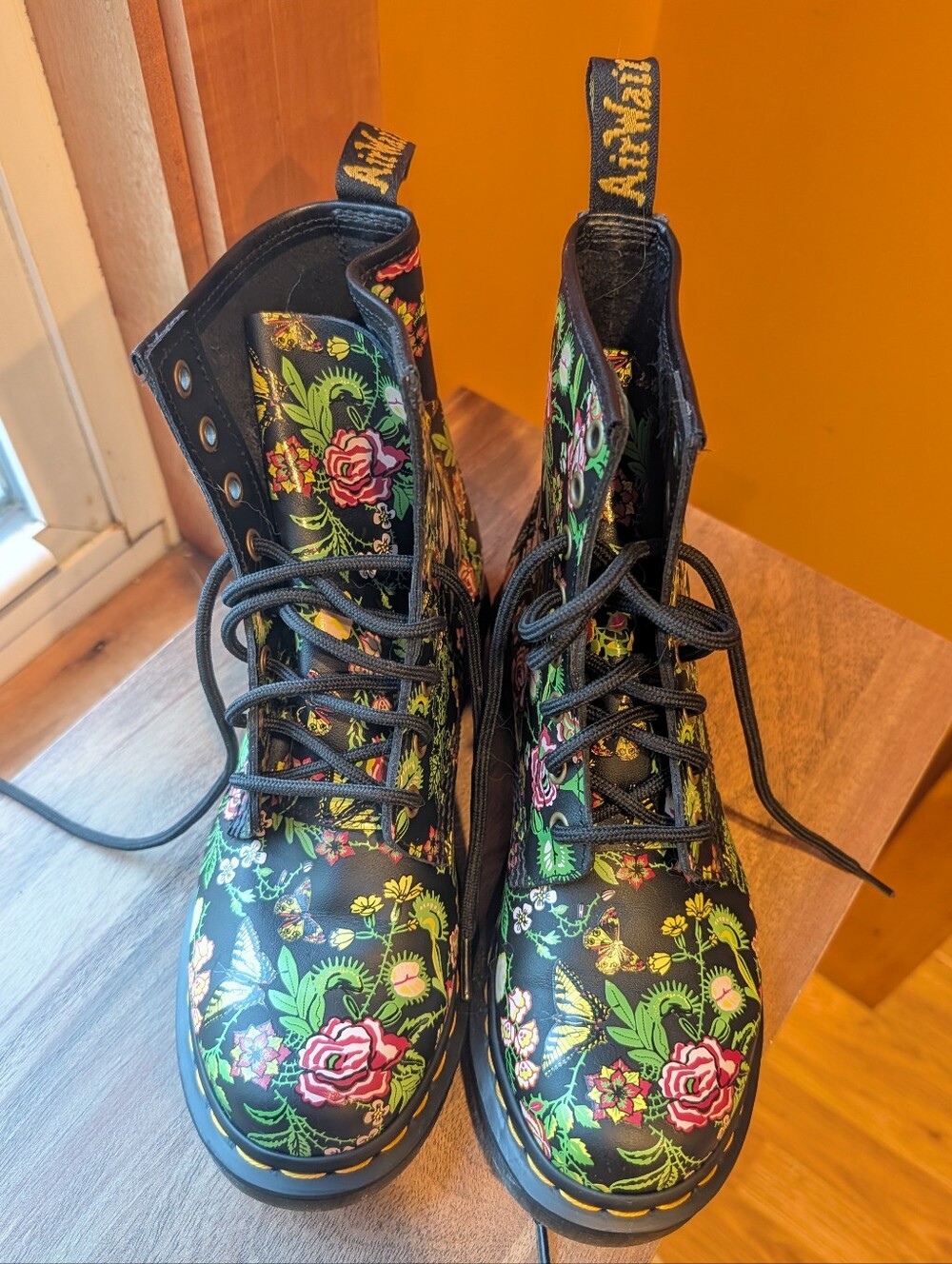 Dr. Martens 1460 Women's Floral Bloom Venus Fly Trap Lace Up Boot NWOT Sz 7 - Picture 2 of 11